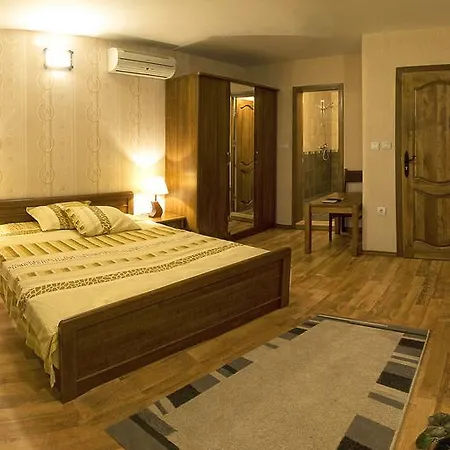 Asenevtsi Szálloda *